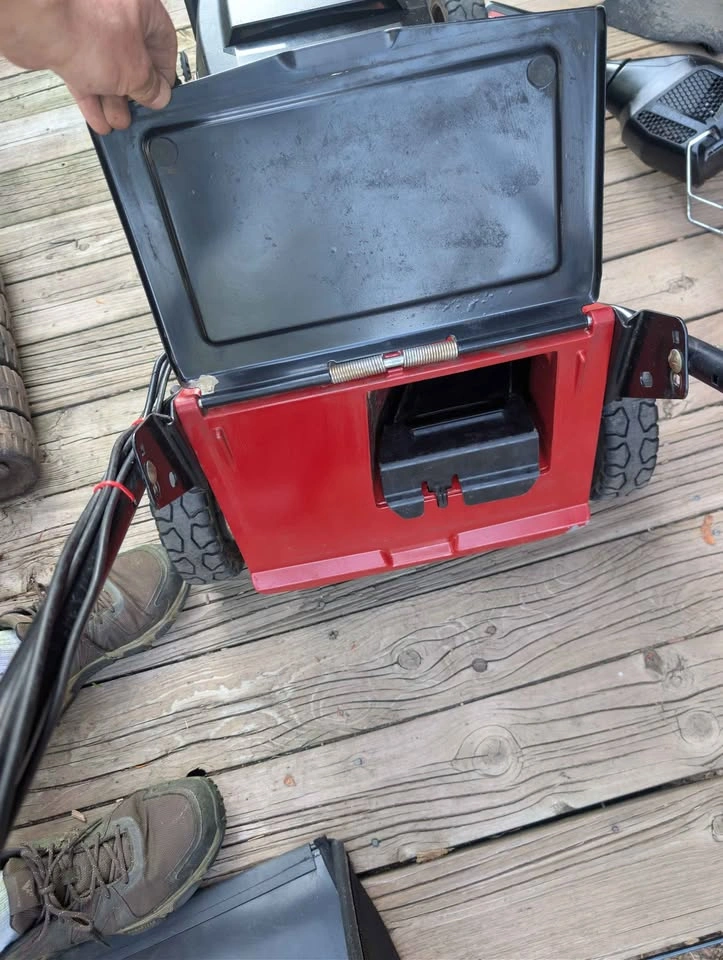 Toro 60 volt Revolution package - photo 4