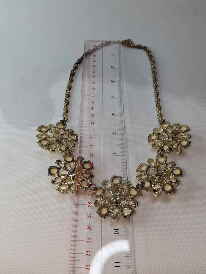 Vintage Yellow and Cream Sunflower Floral Necklace - photo 4