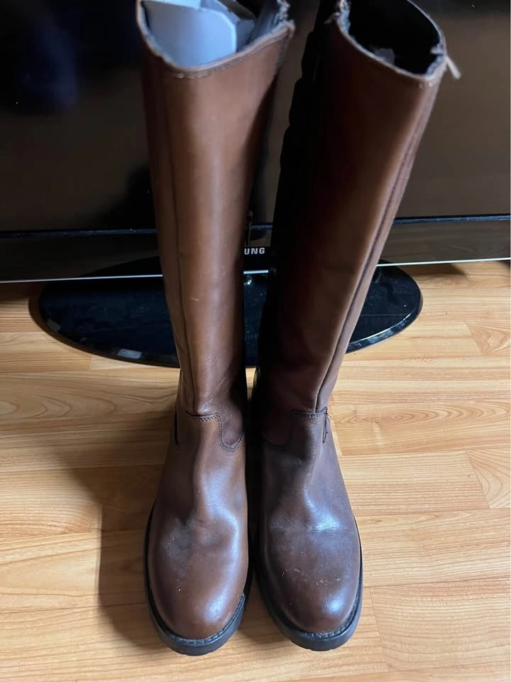 Tall Brown Leather Boots - photo 2