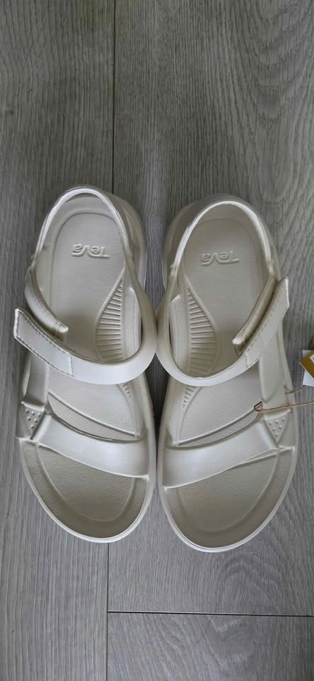 Teva hurricane drift sandals - NWT - photo 3