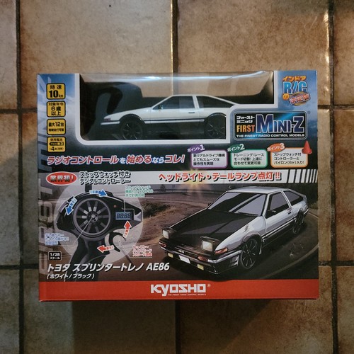 Kyosho ae86 white & black dual tone color, Initial D