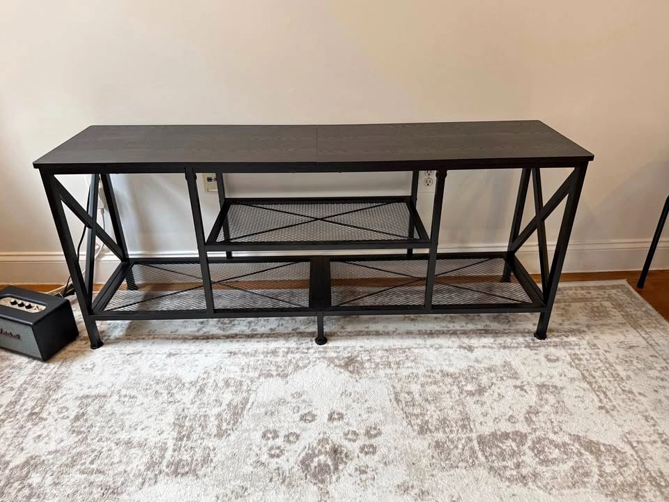 TV Stand 60”