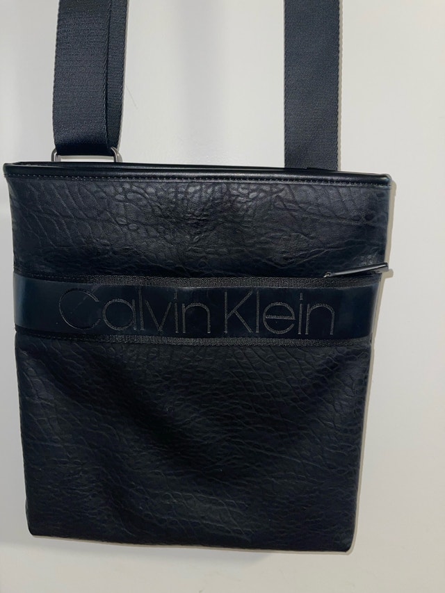 Calvin Klein Jeans Crossbody Bag - photo 2