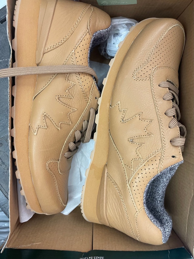 Roots Maple Leaf Men’s Sneakers