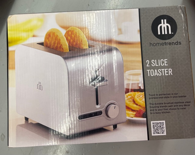 Hometrends 2 Slice Toaster