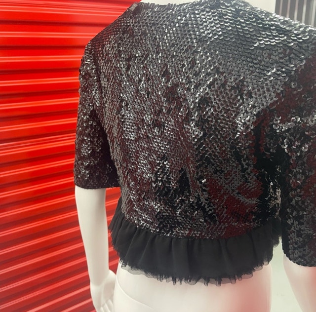 BCBGMaxAzria Black Sequin Ruffle Crop Top - photo 4