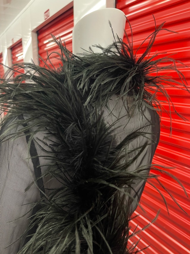 Black Ostrich Feather Boa Holt Renfrew - photo 5