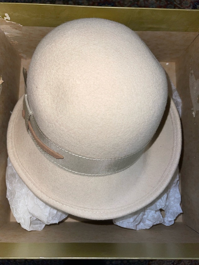 High End Vintage Designer Georgette Hat - photo 5