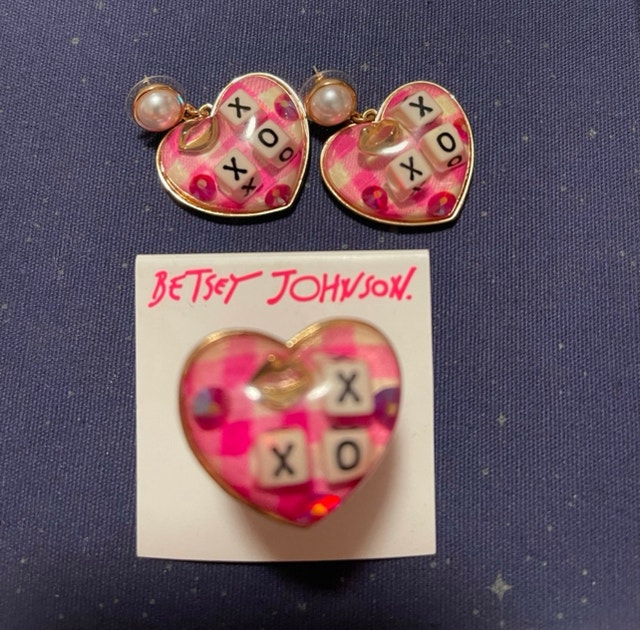 Betsey Johnson Pink Heart XO Earrings and Ring Trio with Pearl - photo 3