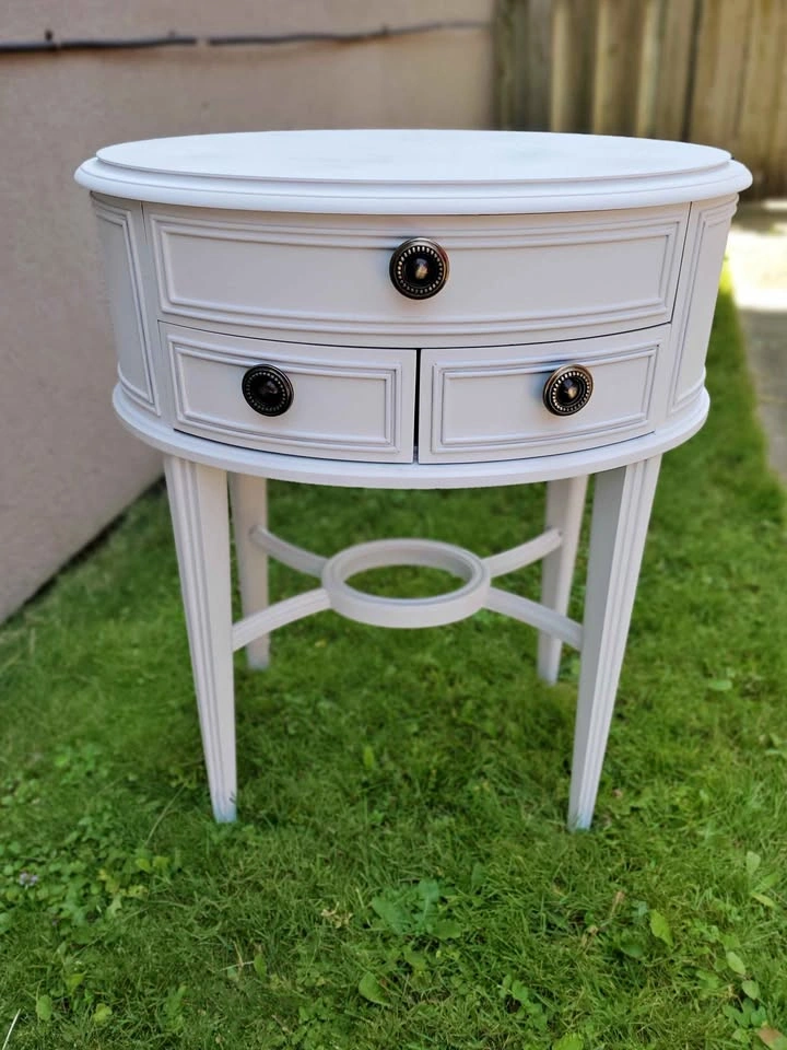 Oval 3-Drawer Side Table
