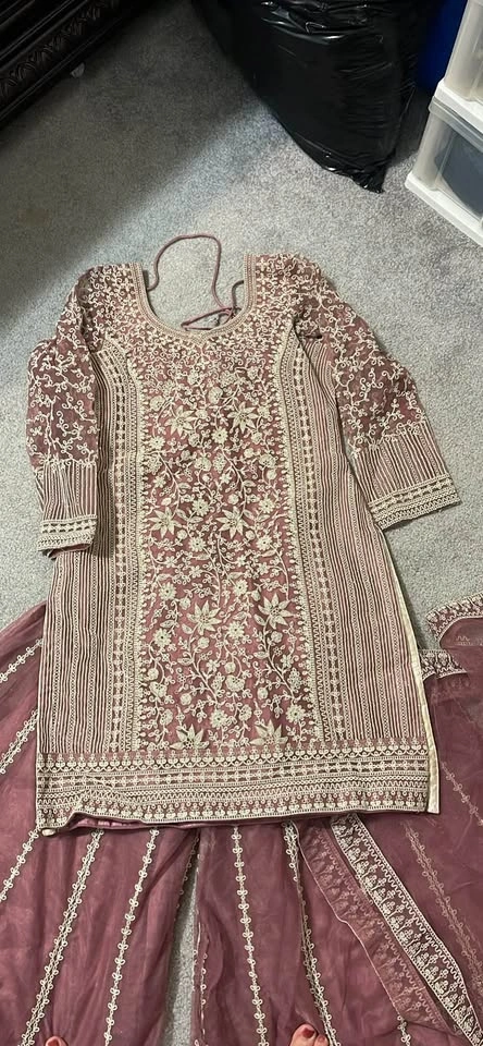 Embroidered Mauve Indian Pakistani Gharara Set - photo 3