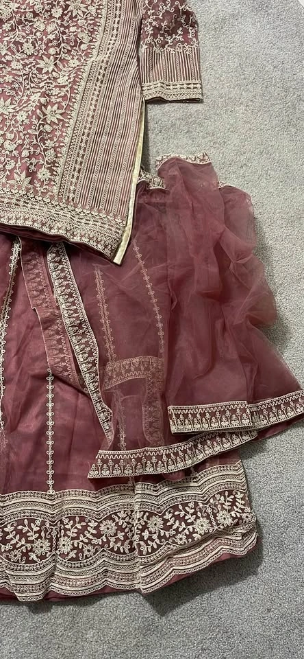 Embroidered Mauve Indian Pakistani Gharara Set - photo 4