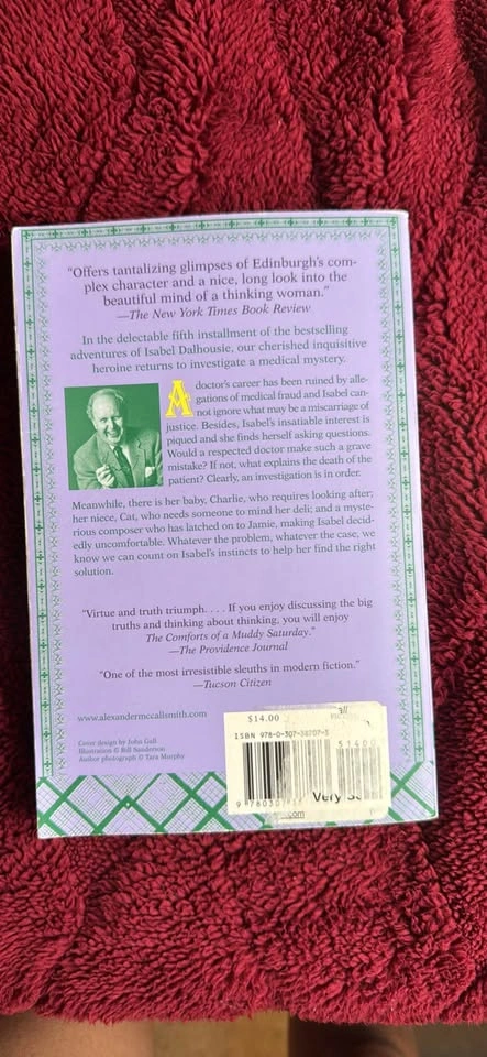 The Comforts of a Muddy Saturday – Alexander McCall Smith - photo 2