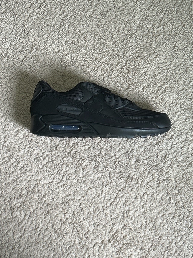 Nike Air Max 90 size 9 Never Worn, Brand New
