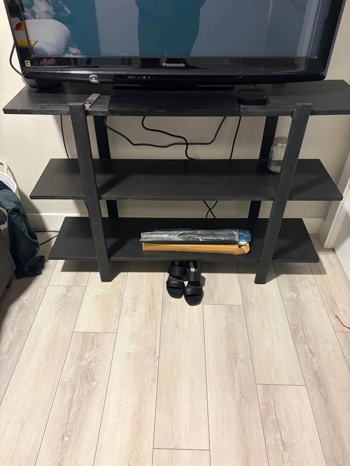 TV Console/Shelf - photo 2