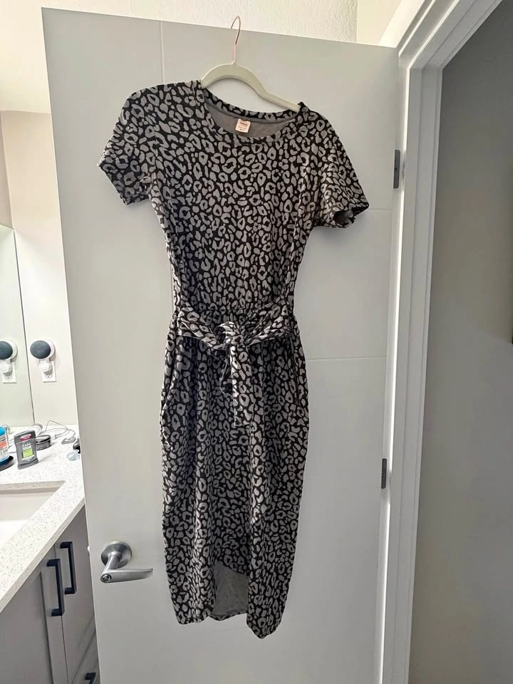 Smash Tess Leopard Dress - size XS