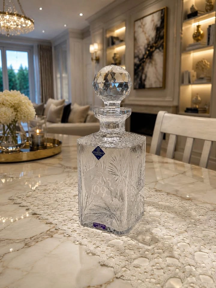 Edinburgh Crystal 1695 Tercentenary Crystal Decanter - photo 2