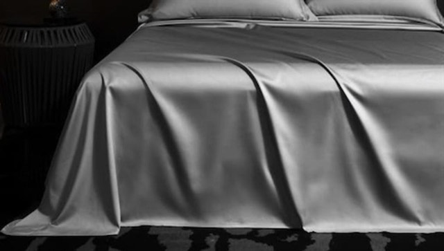 NEW Grey Satin Full Size Fitted & Flat Bed Sheets
