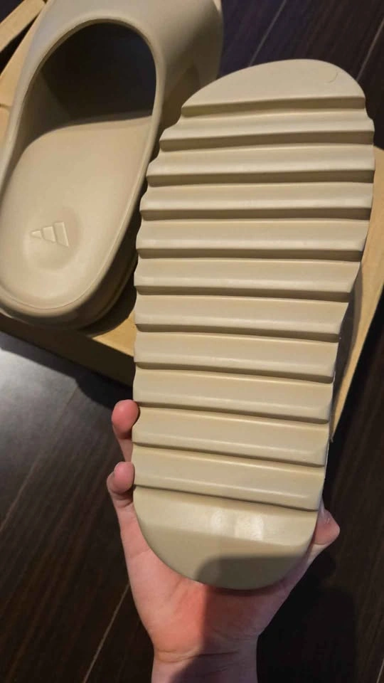 Yeezy Slide Pure - photo 3
