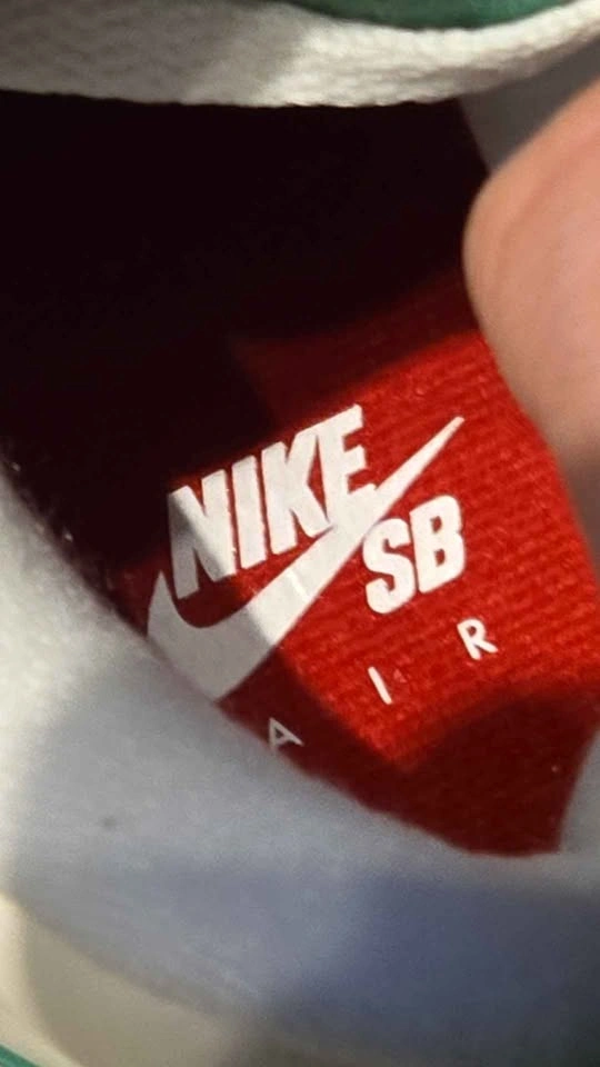 Jordan 4 SB Pine Green - photo 3
