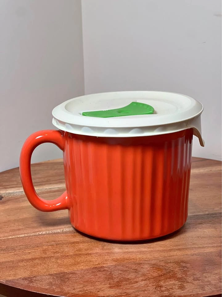 CorningWare Colours 20 oz Stoneware Meal Mug with Vented Lid