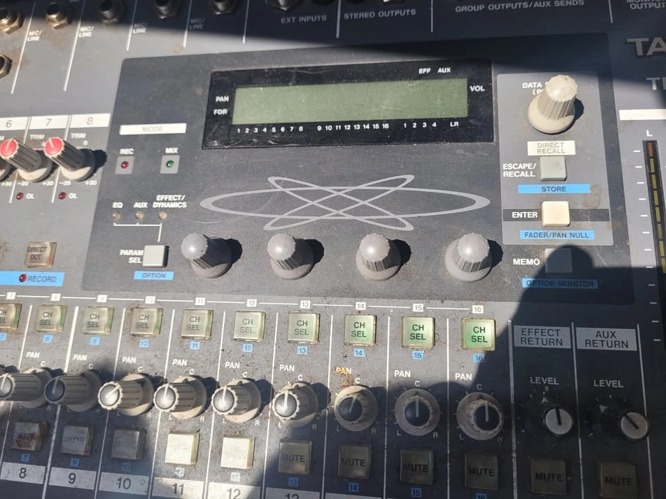 TASCAM TM-D1000 Mixing Console - photo 3