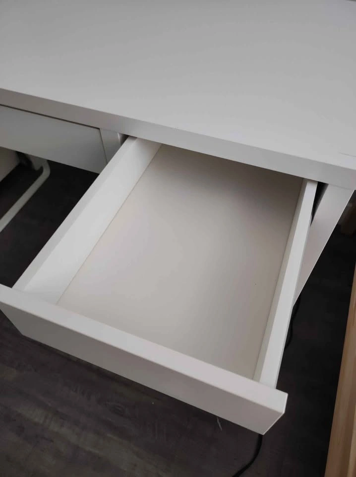IKEA MICKE Desk - photo 4