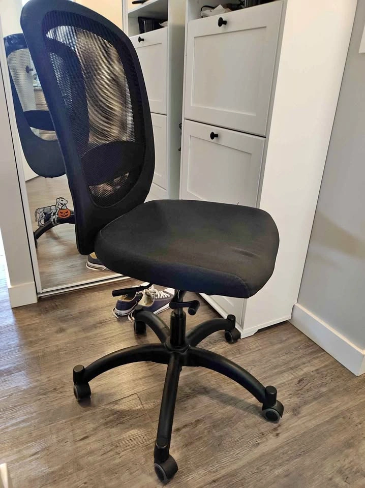 Black Chair