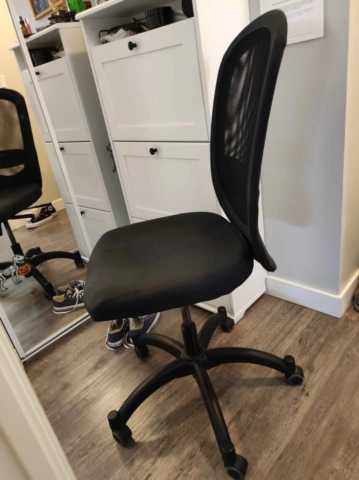 Black Chair - photo 3