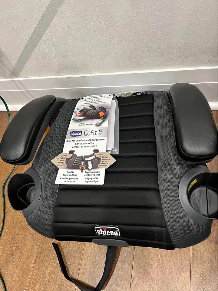 Chicco GoFit Plus Backless Booster Car Seat
