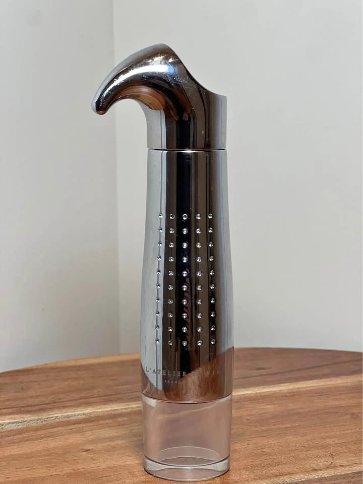 Gard'Vin On/Off Chrome Wine Saver Pump by L'Atelier du Vin