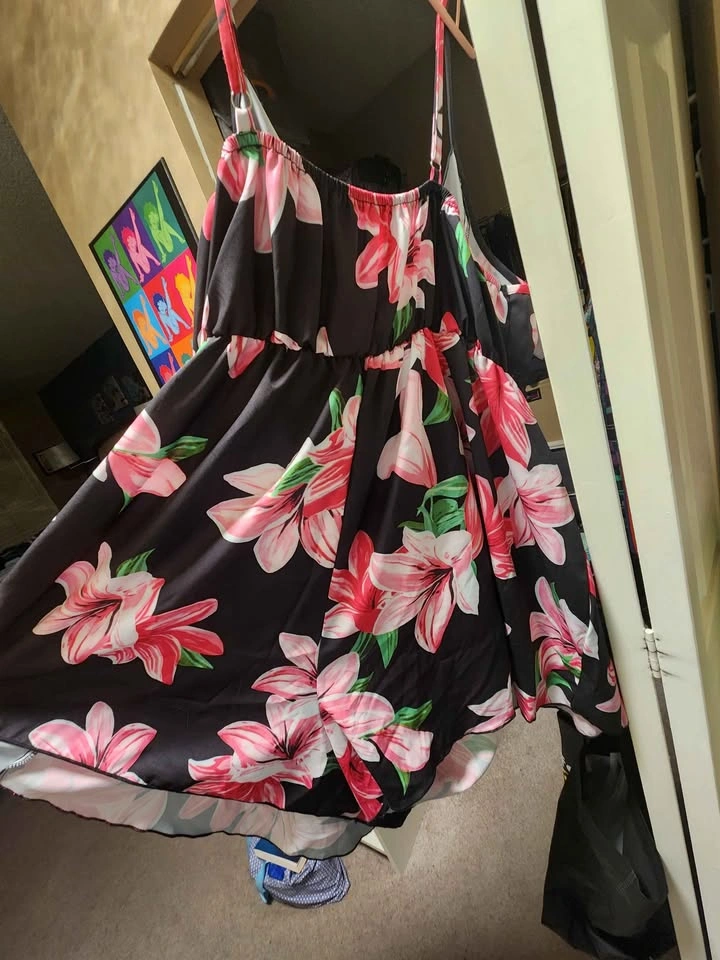 Floral Tie-Front Romper Shein 3x - photo 4