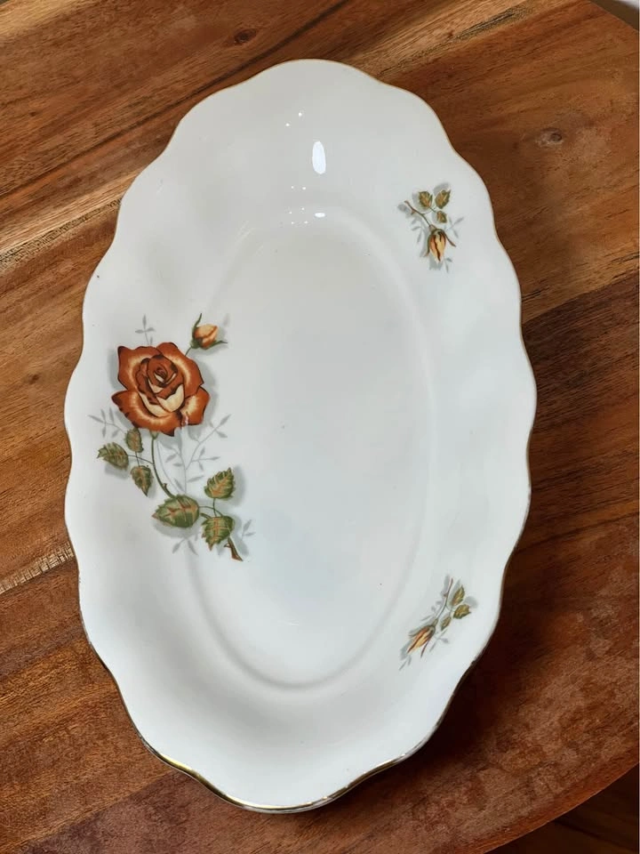 Vintage Karolina "Tango Rose" porcelain oval serving dish - photo 2