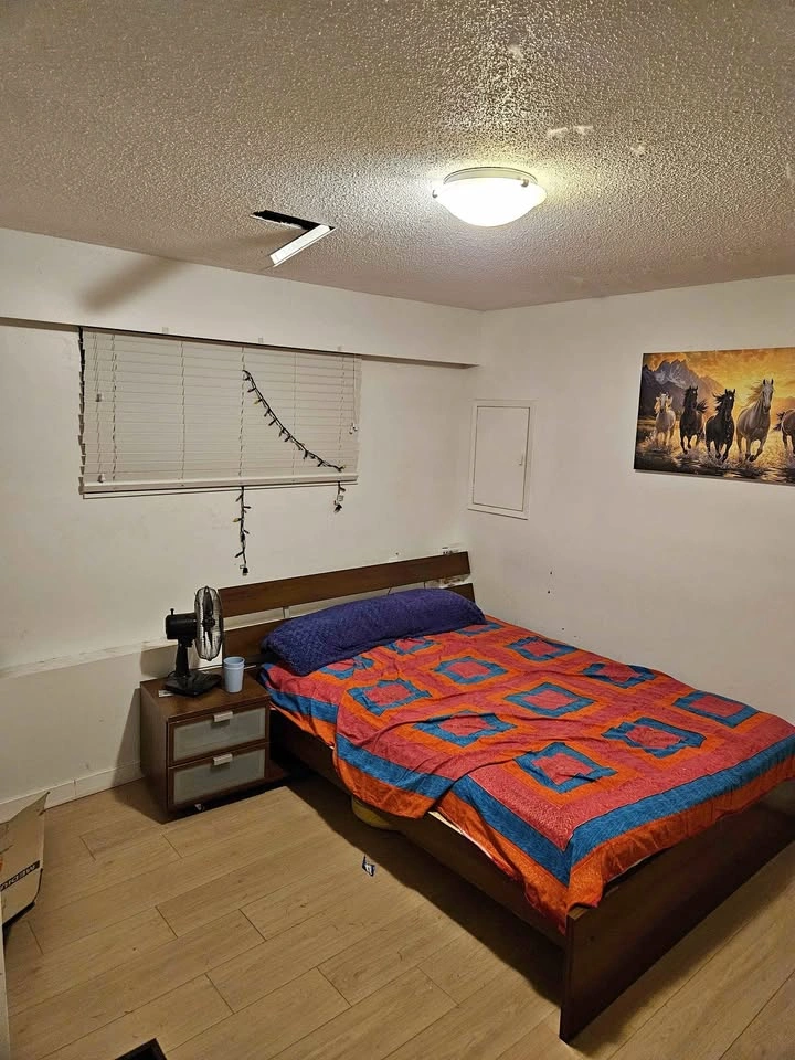 Private room for rent