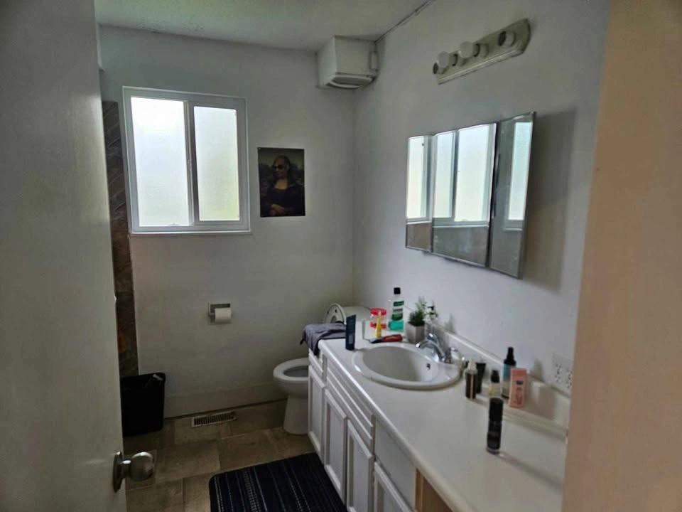 Private room for rent - photo 3