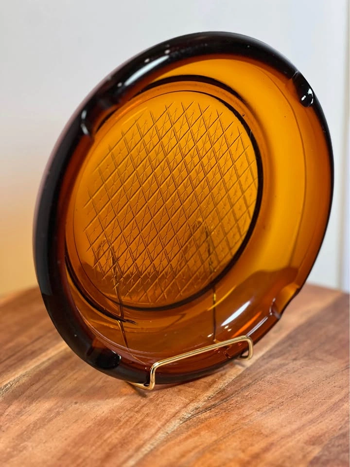 Vintage mid-century modern amber glass ashtray - photo 2