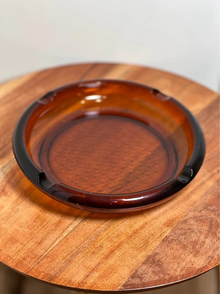 Vintage mid-century modern amber glass ashtray - photo 4
