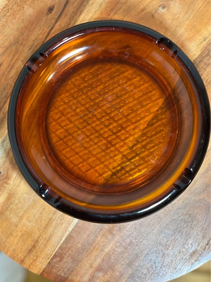 Vintage mid-century modern amber glass ashtray - photo 5