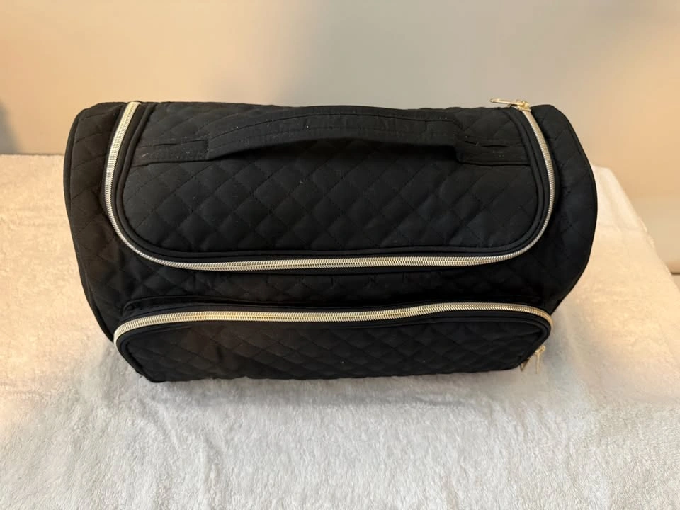 Travel Toiletry Bag / Makeup Organizer - photo 2
