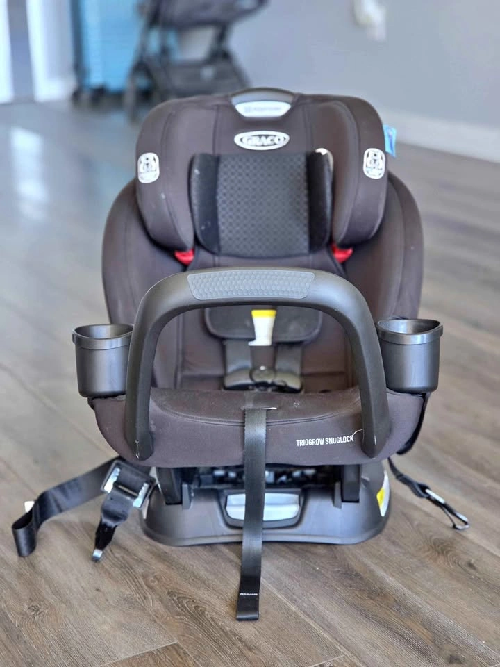 Graco Trigrow Snuglock Car Seat