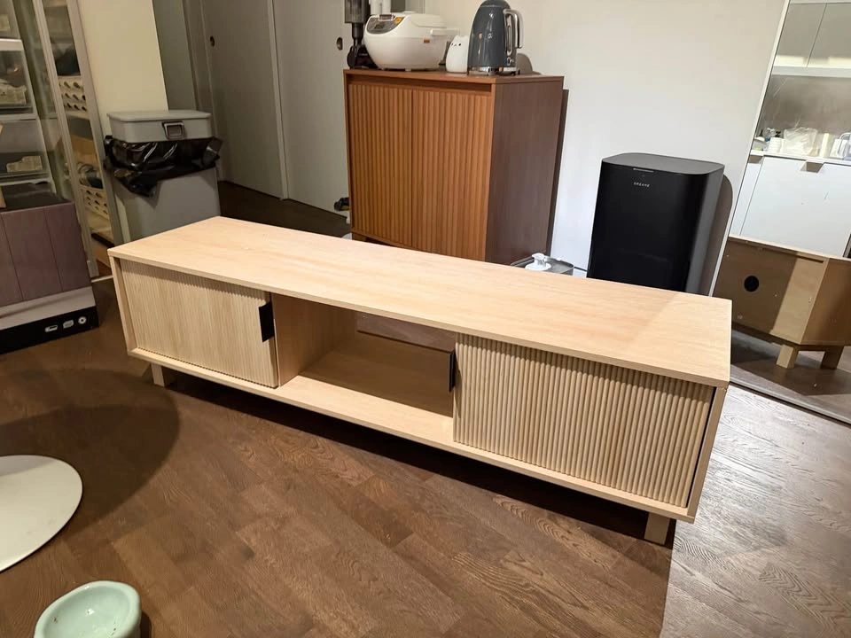 Oak Wood TV Stand - photo 2