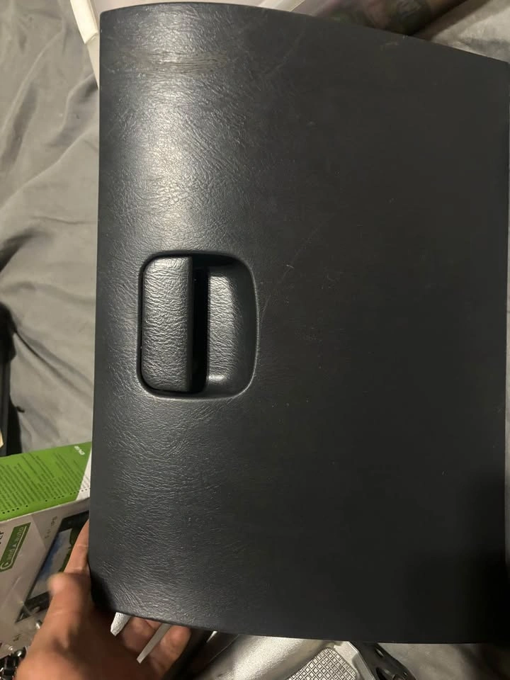 98-00 civic glove compartment - photo 4
