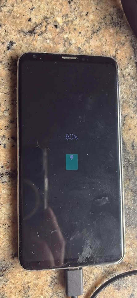 NEED GONE: LG V30 - photo 4