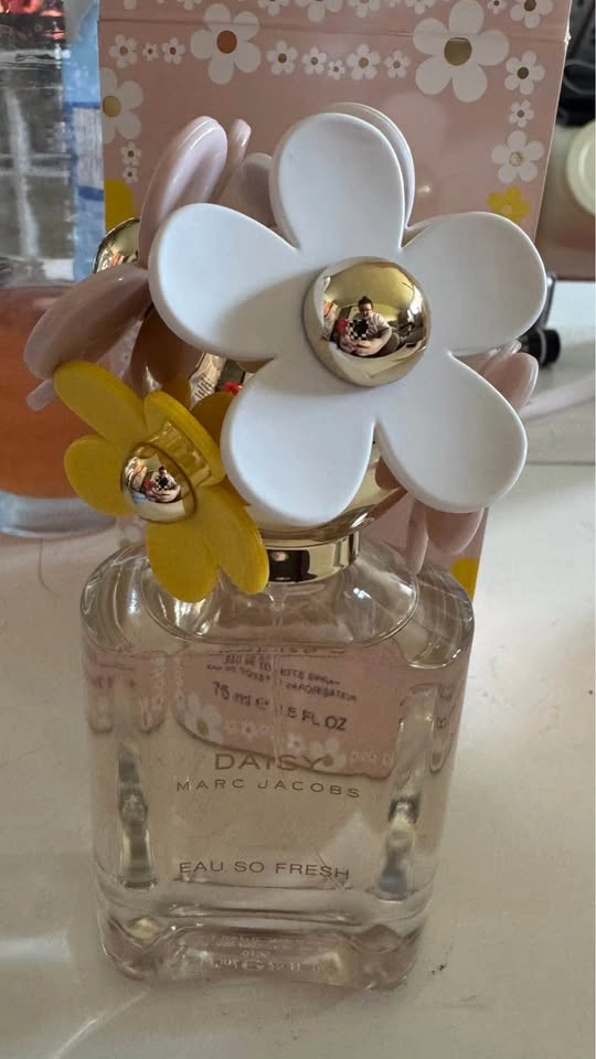 Marc Jacobs Daisy Perfume - photo 2