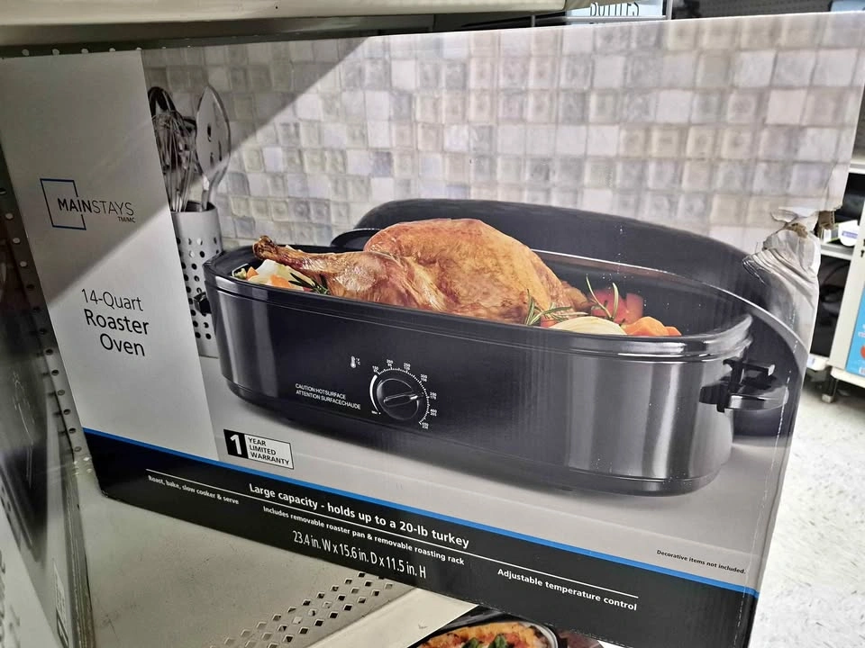 Brand New 14 Quart Roaster Oven