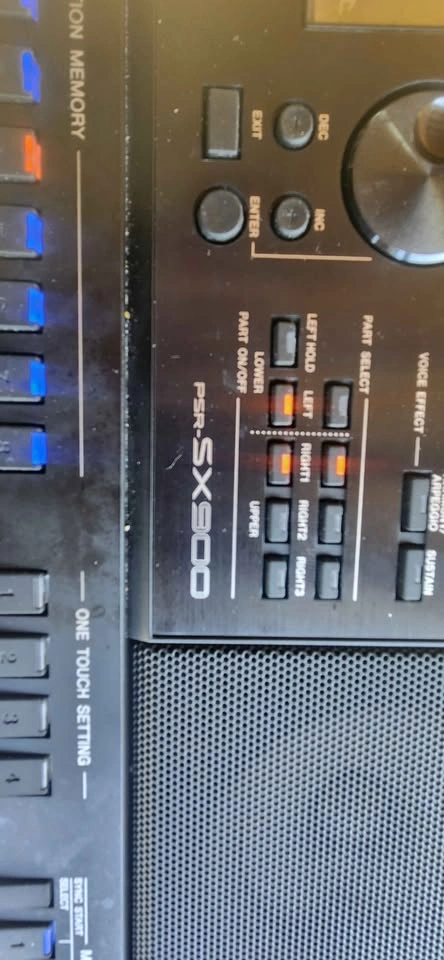 YAMAHA PSR SX900 - photo 5