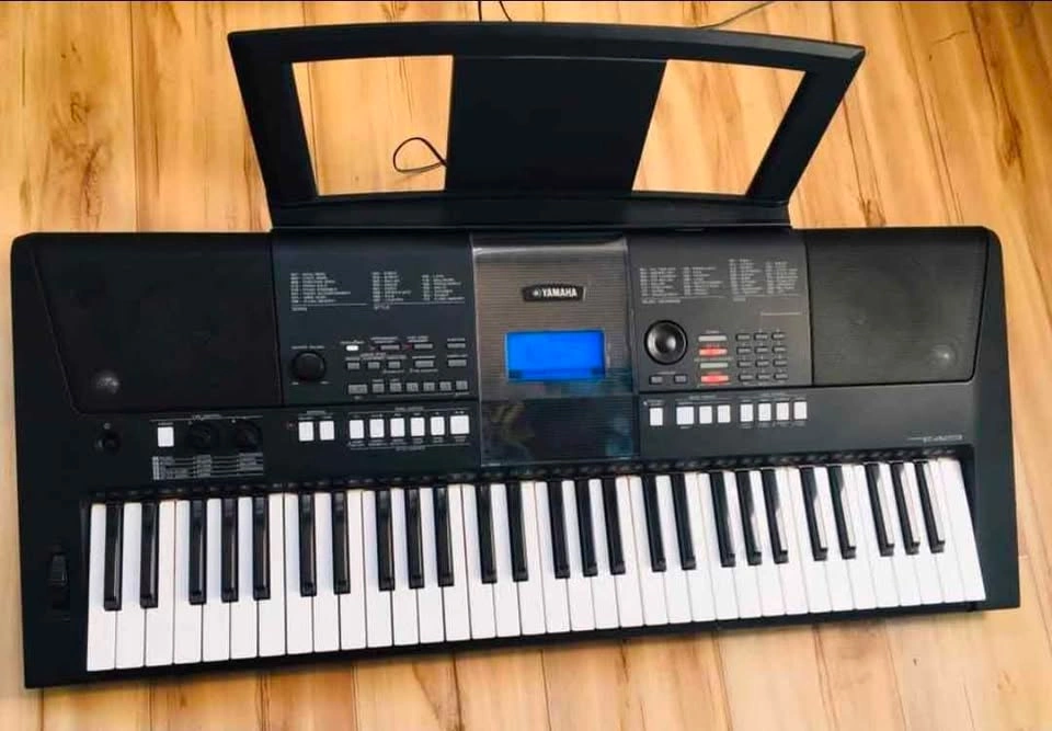 Yamaha PSR-E423 - photo 3