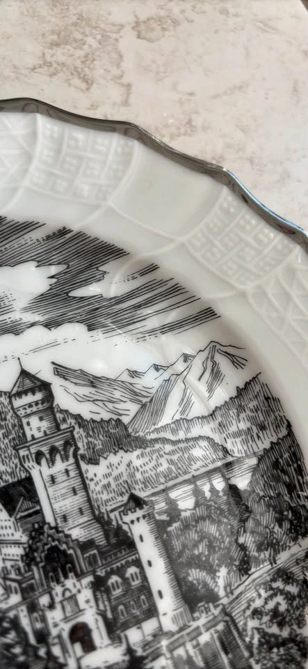 Vintage Neuschwanstein Castle Decorative Plate - photo 2