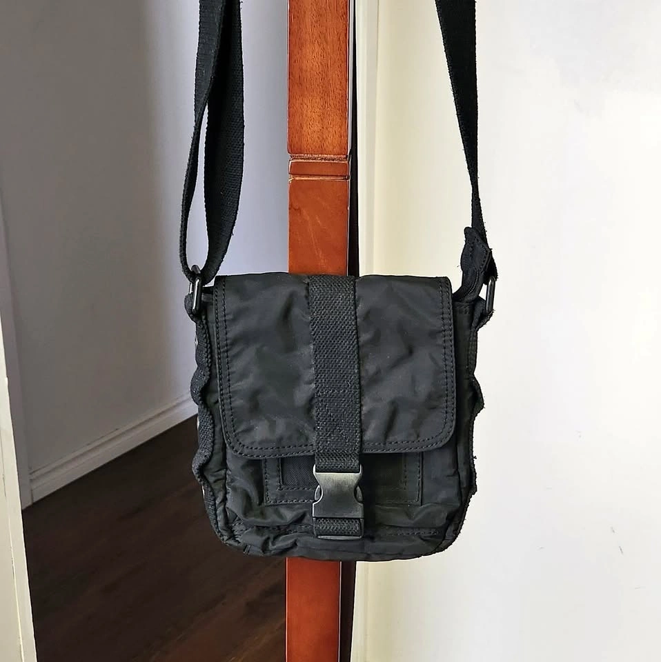 Fossil Small Crossbody Bag – Black