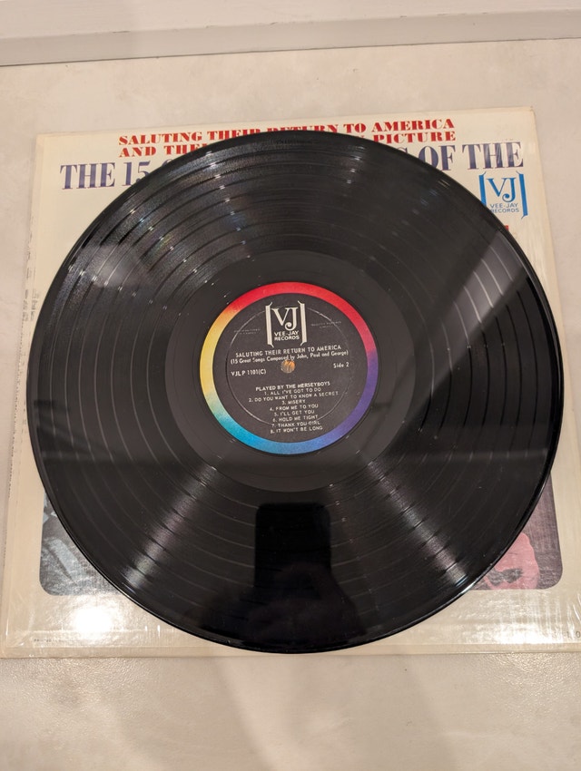 1964 VEE-JAY Records The 15 Greatest Songs of The Beatles Vinyl - photo 5